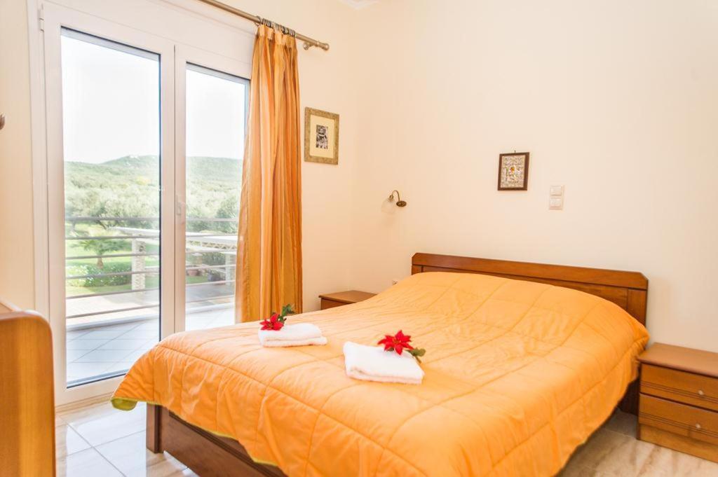 Cozy Flats In An Olive Grove By The Sandy Beach Kánalos Exterior foto